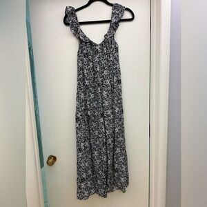 Beautiful Black and White Maxi Loft Dress Size S
